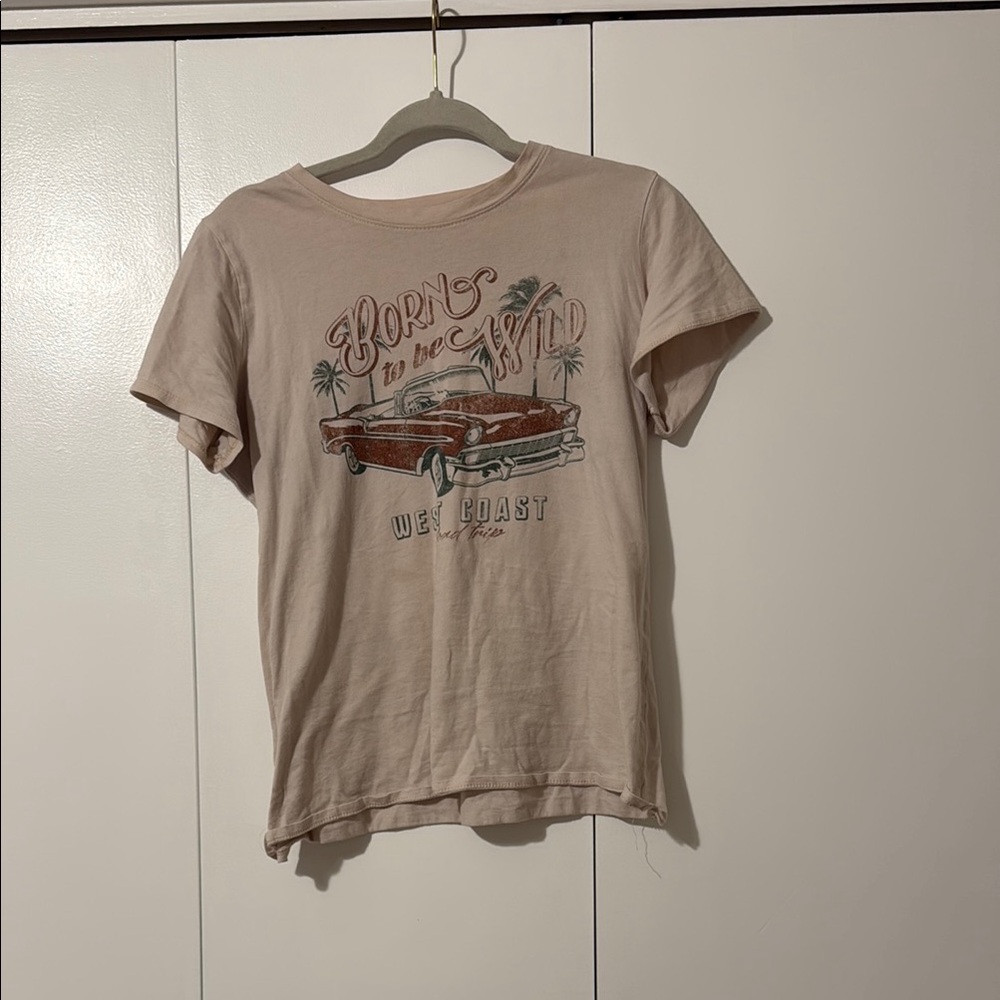 Tres Bien Beige Graphic Tee